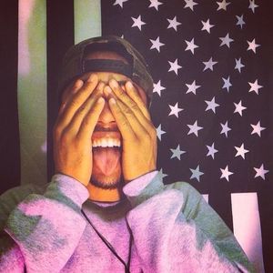 Meet your Posher, Devin